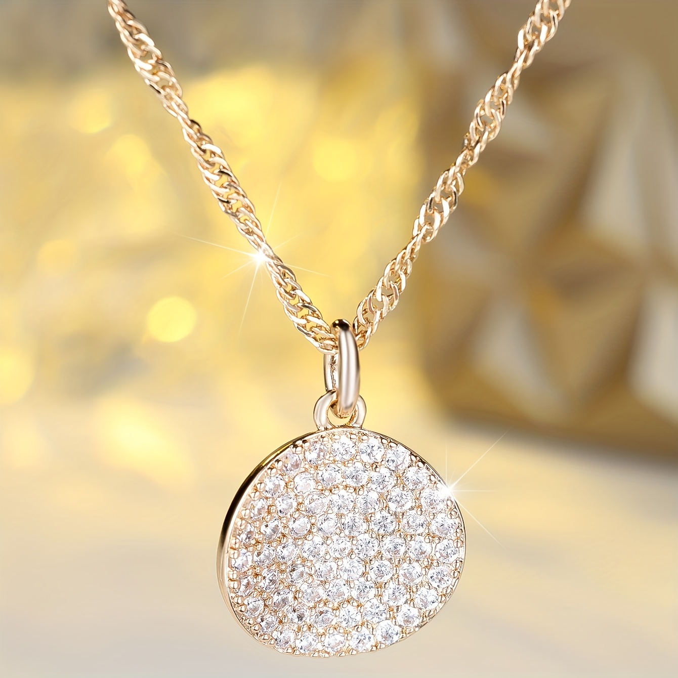 Exquisite Classic Design Pendant Necklace for Women